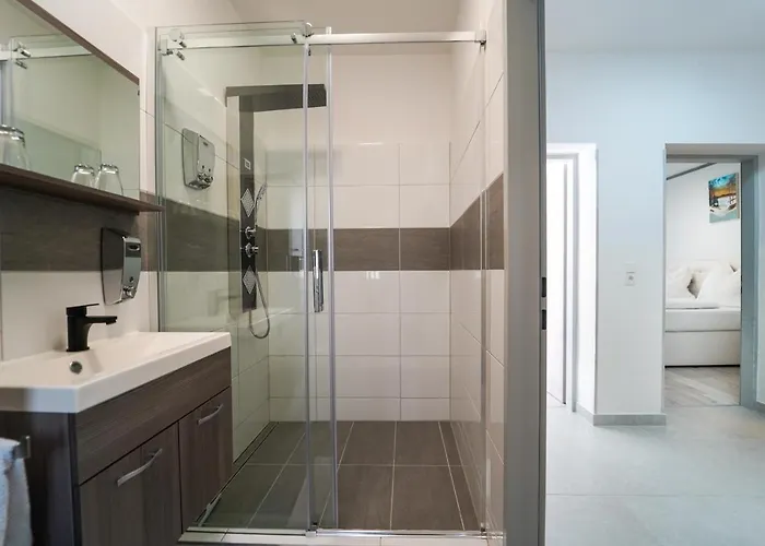 Vakantiehuis Behagliches Mit Kamin Mitten Im Wald *