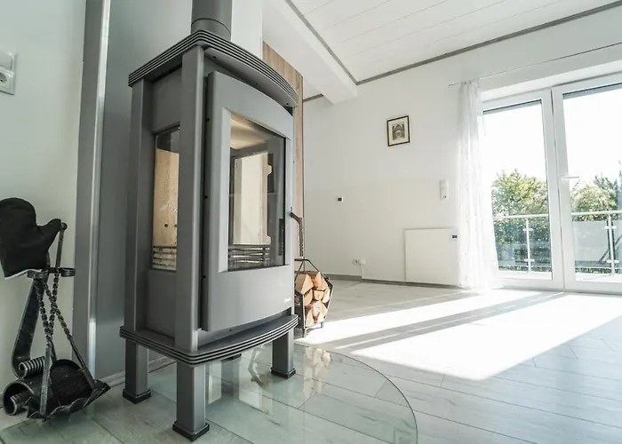 Vakantiehuis Behagliches Mit Kamin Mitten Im Wald