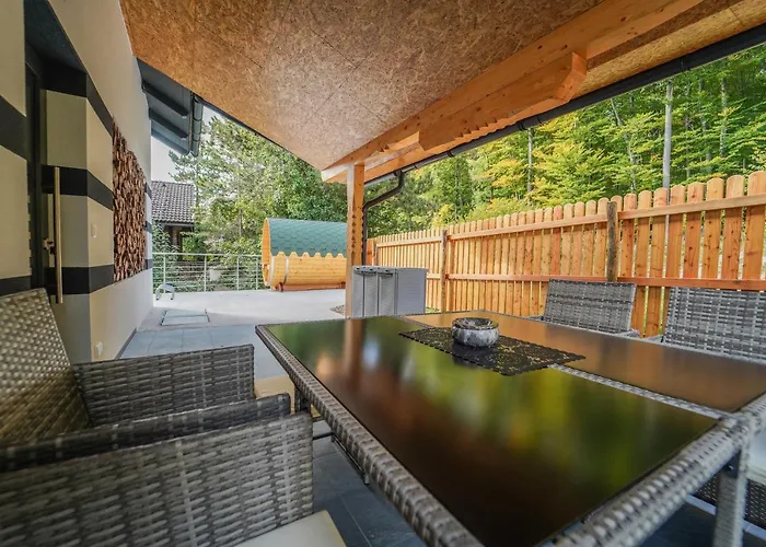 Behagliches Mit Kamin Mitten Im Wald * Feuchtenbach